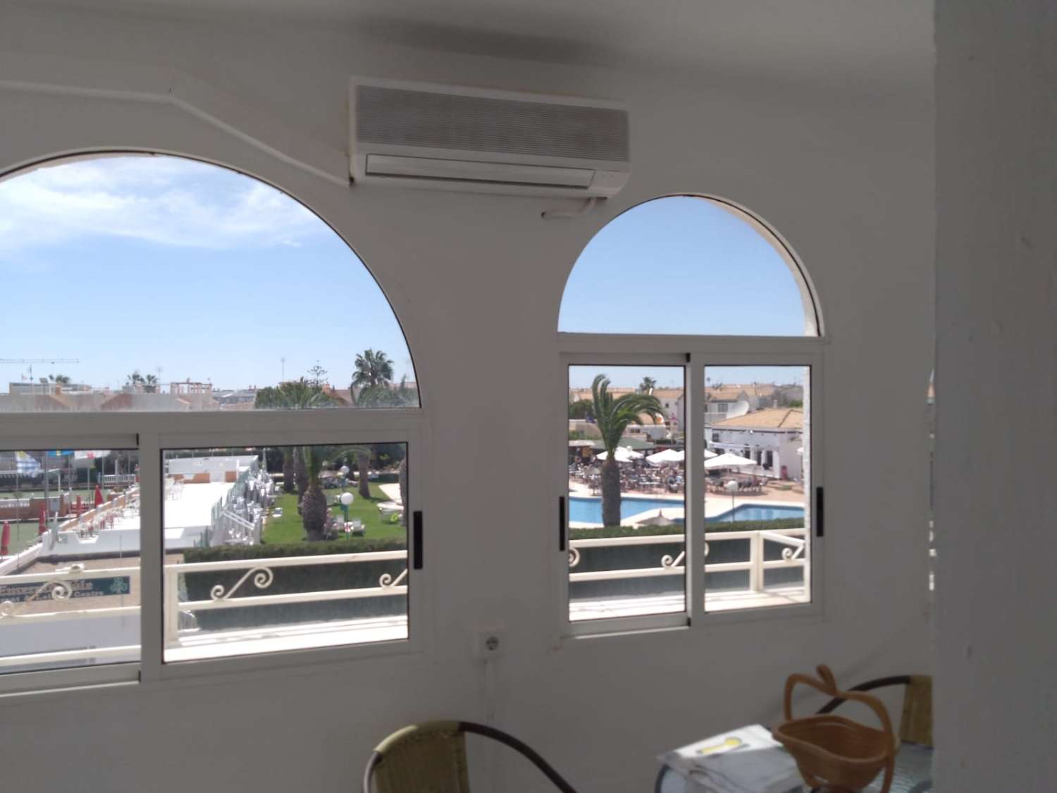 Apartamento de 1 dormitorio, 1 baño en La Florida  ( Orihuela Costa )