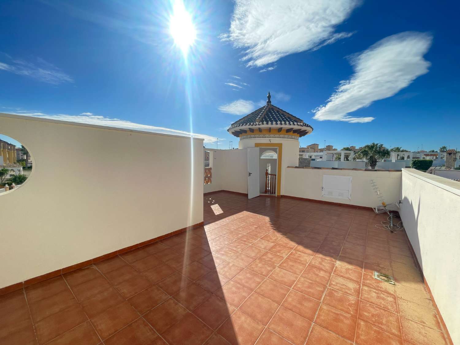 Villa de 3 dormitorios y 2 baños en Lomas de Cabo Roig.