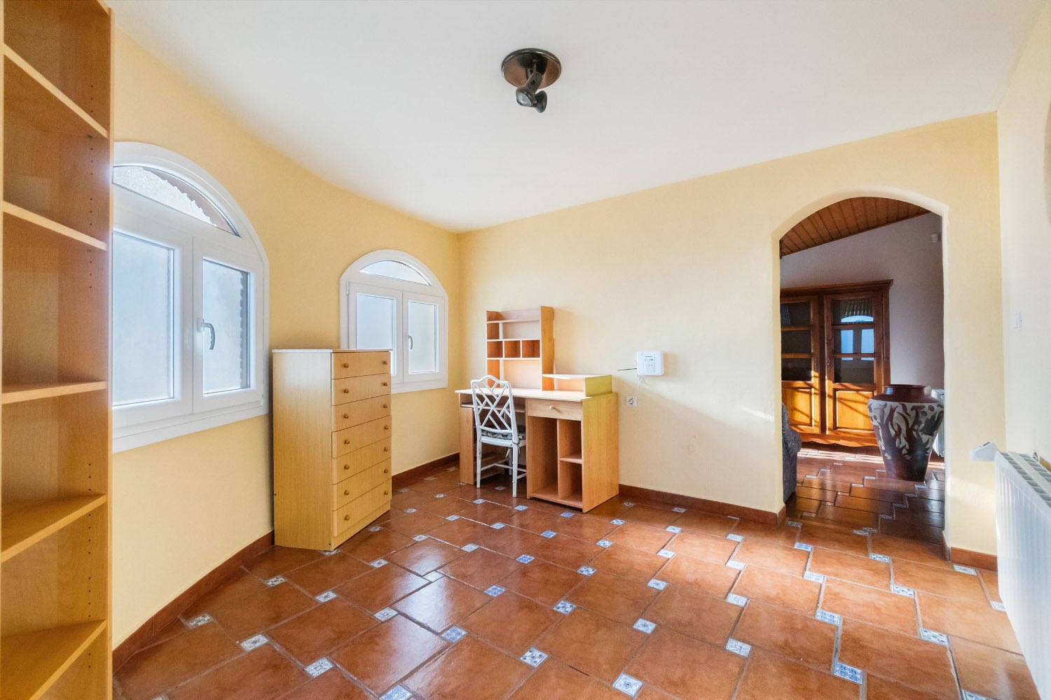 Villa con 4 camere da letto, 3 bagni, garage, sauna e piscina privata di acqua salata a La Florida Orihuela costa.