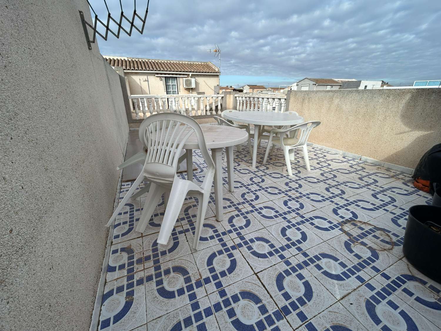 Viehättävä 2 makuuhuoneen bungalow lähellä Torreviejan vaaleanpunaista järveä